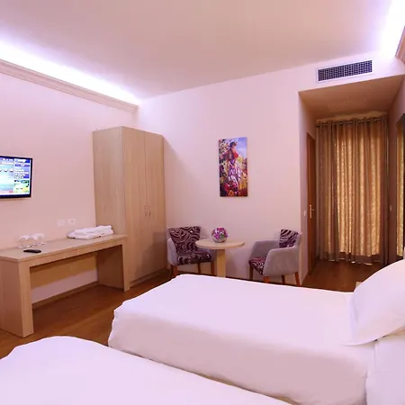 Hotel Green فندق 4*