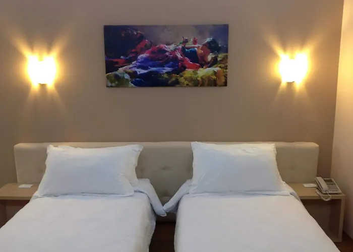 Отель Hotel Green