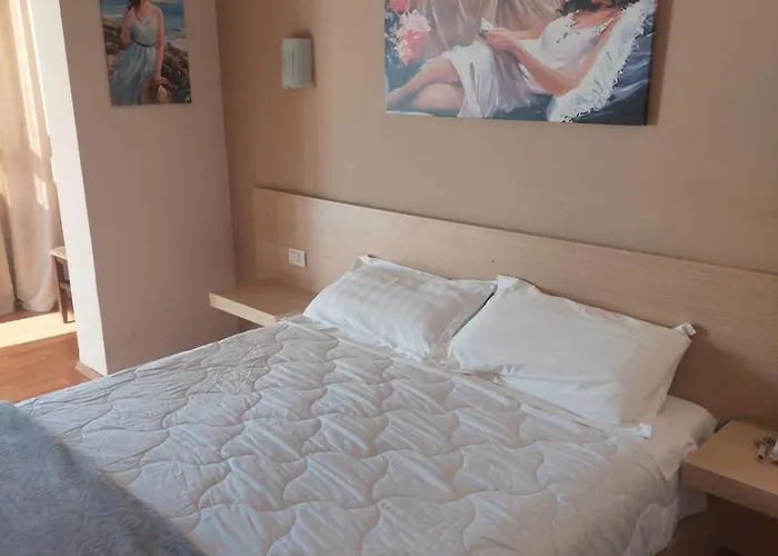 Отель Hotel Green