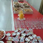 מלון Hotel Green 4*