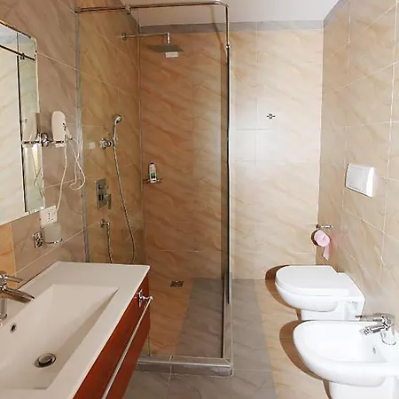 Hotel Green Szálloda
