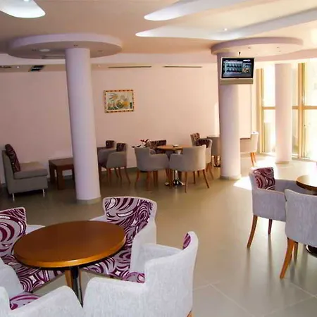Hotel Green Vasqarr